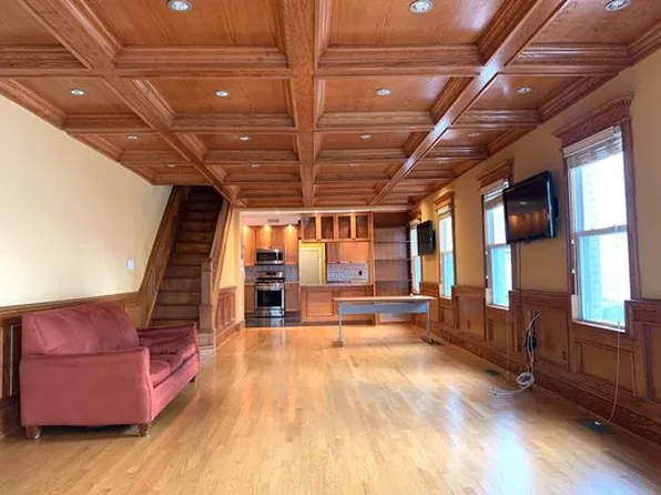 91 E 37th St, Brooklyn, NY 11203