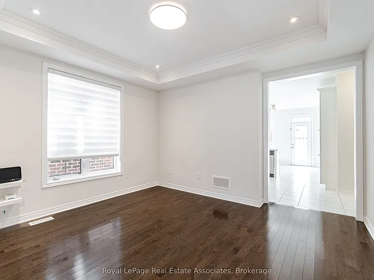 3172 Ernest Appelbe Blvd — Photo 5