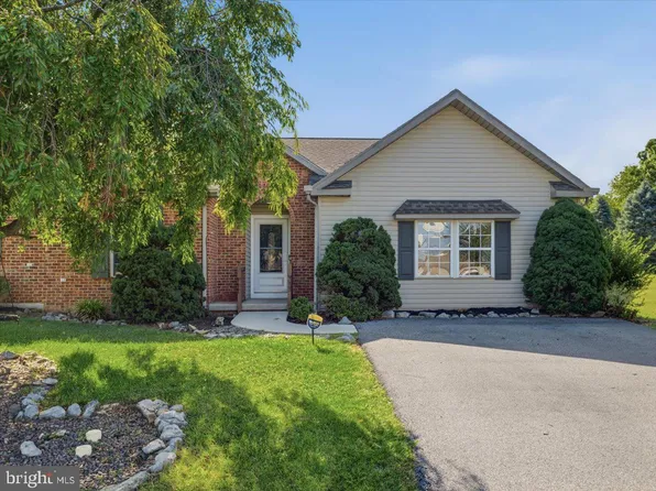 11470 Nicole Dr, Greencastle, PA 17225