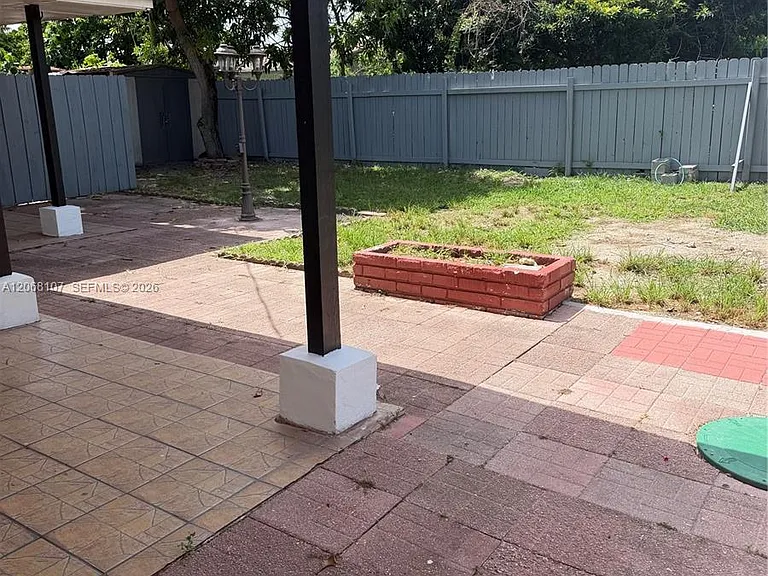 1150 NE 201st Ter — Photo 14