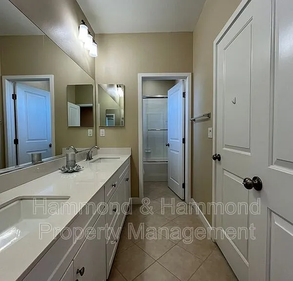 11395 Beechnut St — Photo 45