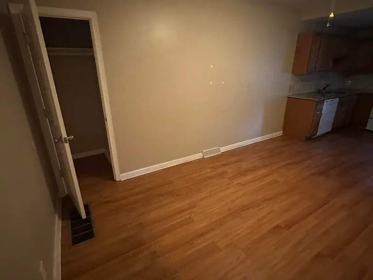 8 Rhodes Ave — Photo 11