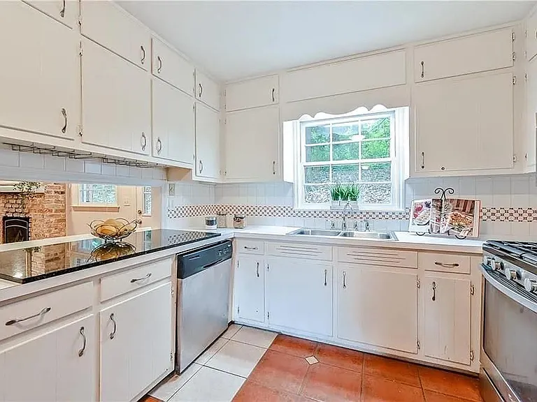 260 River Valley Rd — Photo 5