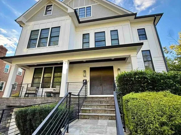 1034 N Cleveland St, Arlington, VA 22201