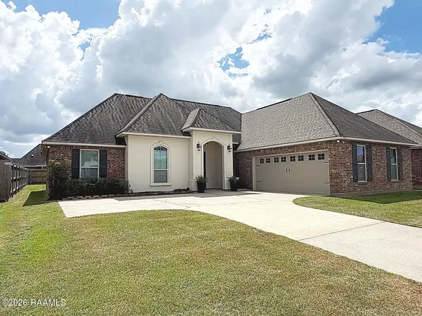 211 Meadowland Dr, Lafayette, LA 70507