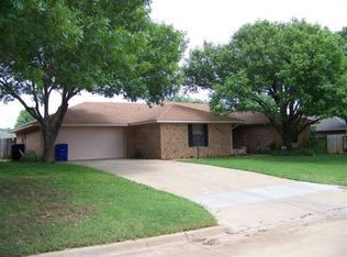 2102 Westbriar Rd, Duncan, OK 73533