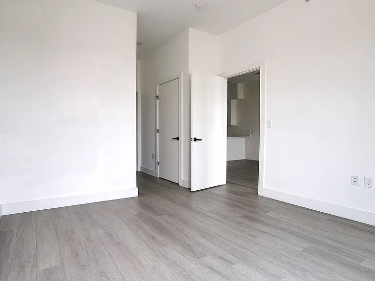 425 Avenue C #504 — Photo 20