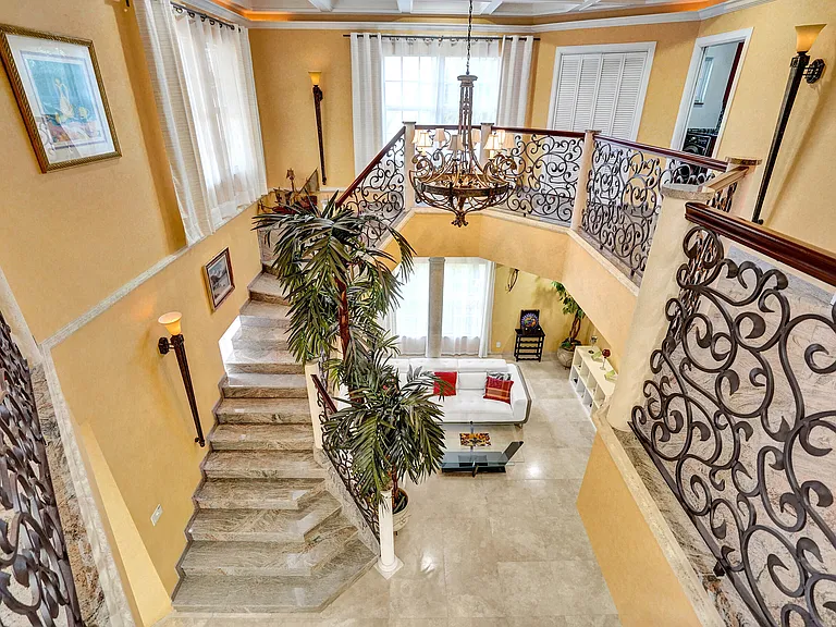 600 Circle Dr — Photo 10