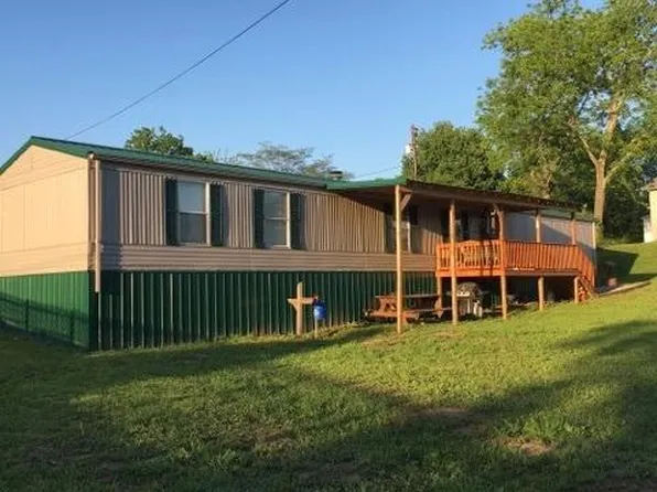 7682 W Tunnel Hill Rd, Sharpsburg, KY 40374