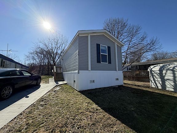 2nd image of 2525 County Line Rd #358