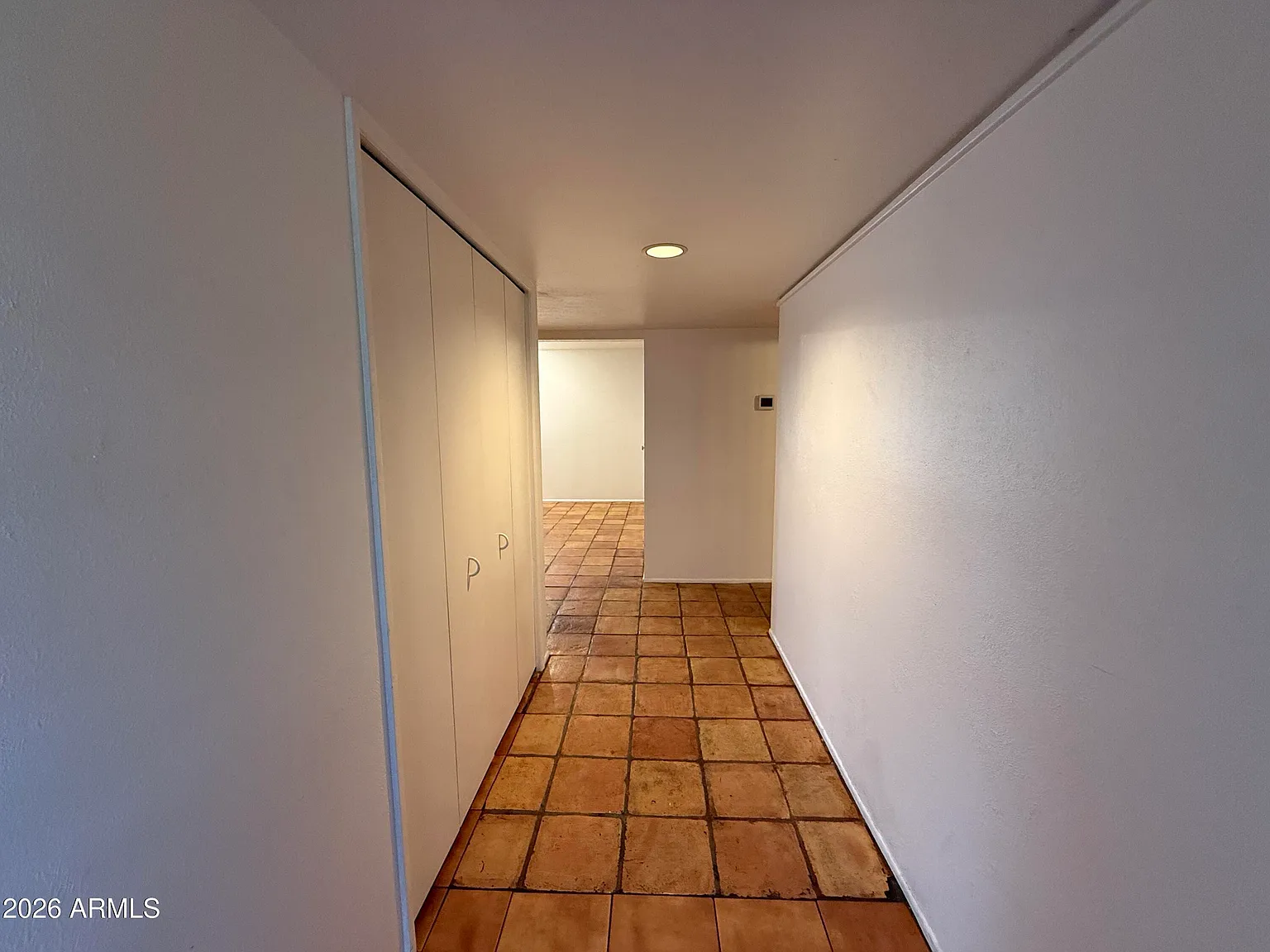 3 bed, 2.0 bath, 1923 sqft, $2,400 — Photo 3