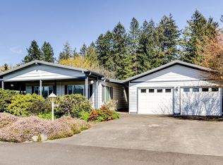 34750 Devonshire Dr, Eugene, OR 97405
