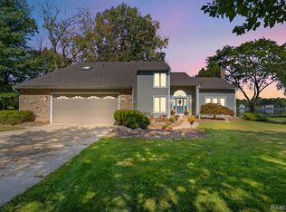 2698 Canfield Trl, Brighton, MI