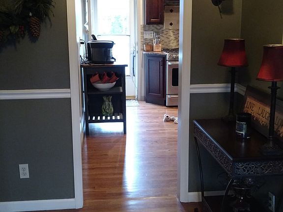 5th image of 285 McNair St