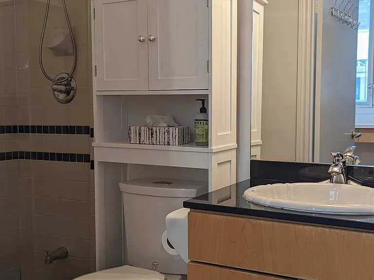 73 Richmond St W #401 — Photo 11