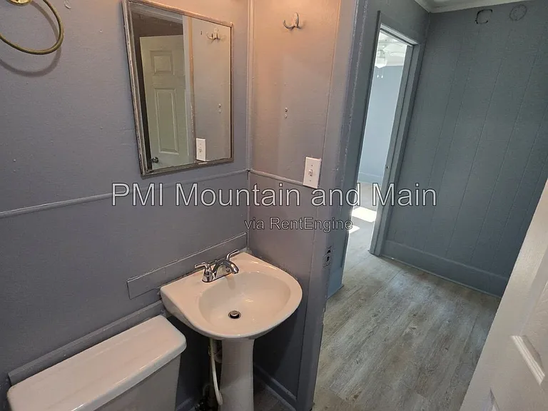51 Summit St #1 — Photo 25