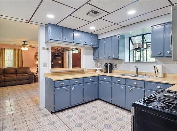 5th image of 10108 N Kelly Ln