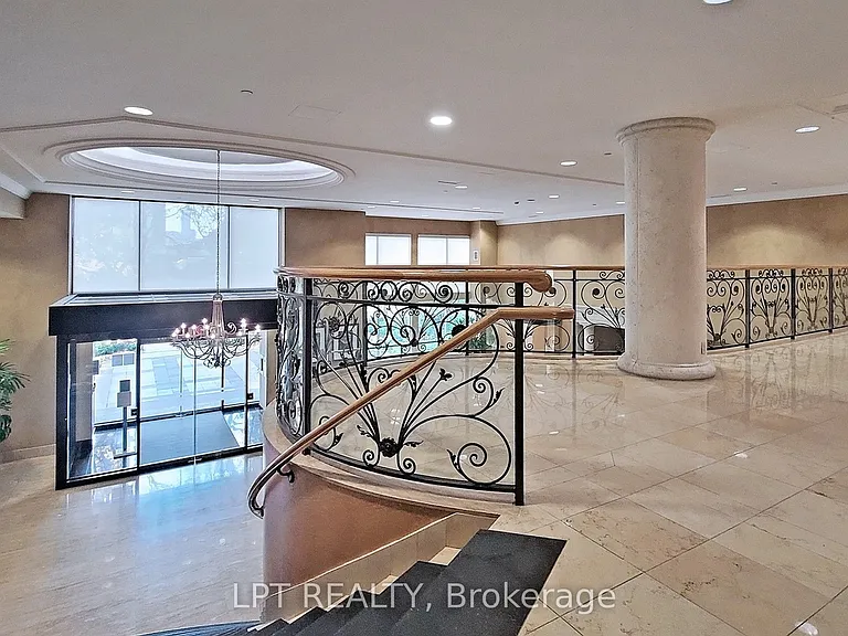 10 Delisle Ave #1011 — Photo 31