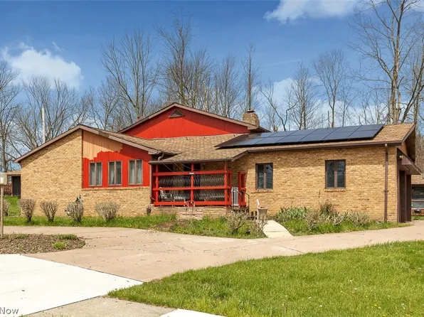 6012 S Perkins Rd, Bedford Heights, OH 44146