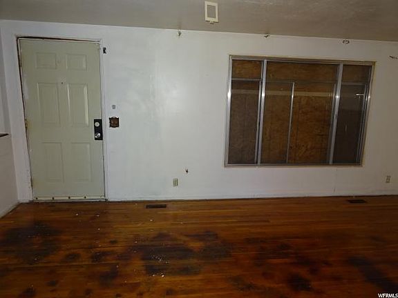 5th image of 2598 W Hallmark Dr