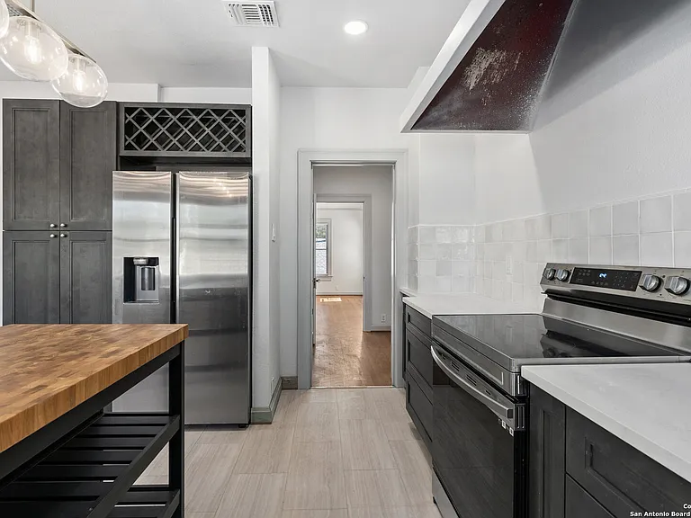 331 W Elsmere Pl #102 — Photo 31