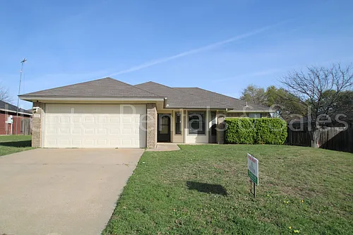 4705 Fawn Dr Photo 1