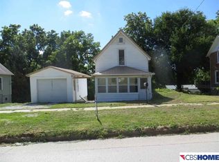 571 N 1st St, Missouri Valley, IA 51555