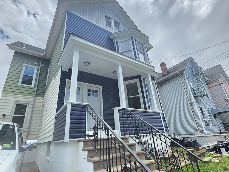 12 Delaware St #1 — Photo 1