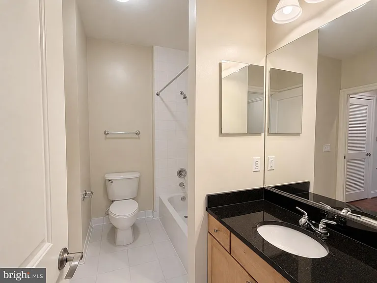 38 Maryland Ave #335 — Photo 22
