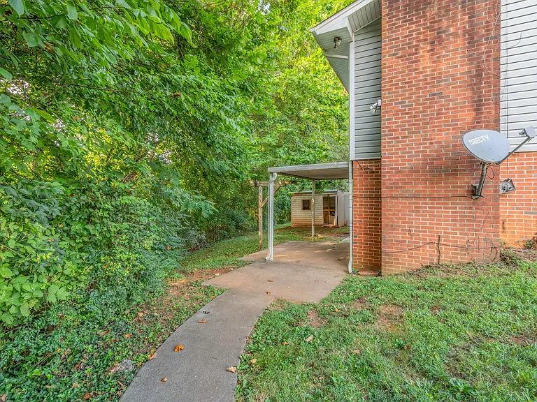 2823 Colt Dr #4 — Photo 17