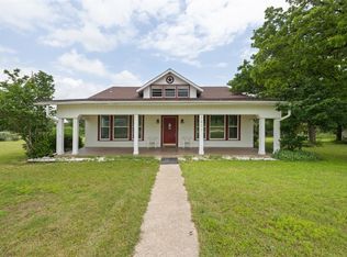 1401 Williamson Rd, Granbury, TX 76048