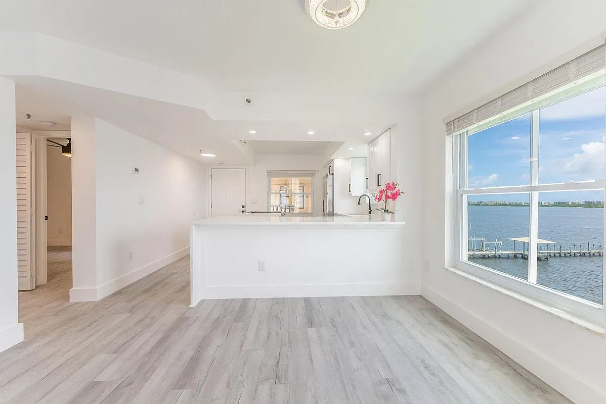 2 bed, 2.0 bath, 1029 sqft, $2,500 — Photo 2