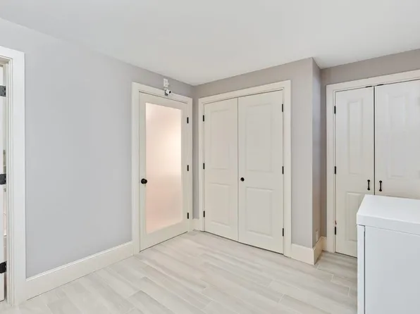 65 Van Reipen Avenue image 20 of 28