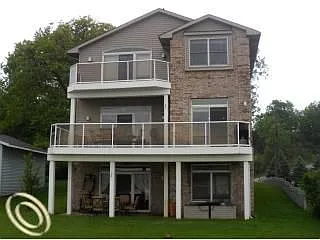 4183 Homestead Dr photo 1
