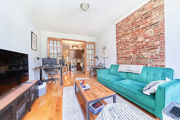 Rented by Living New York | media 6