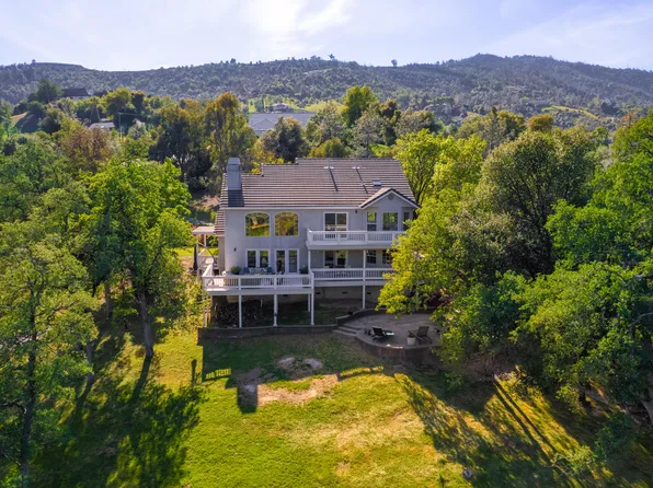 8725 Landmark Cir, Redding, CA 96001