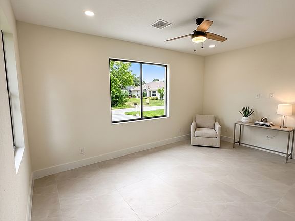 5th image of 1018 Anaconda Ave S #A