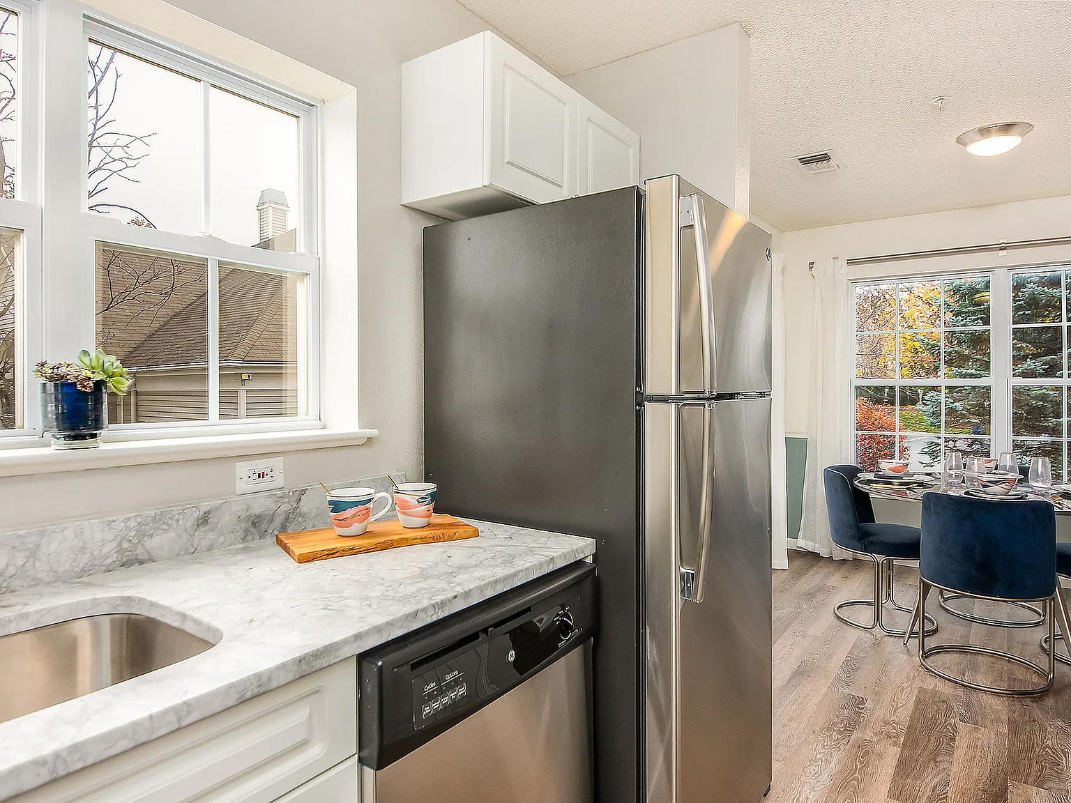 Essex Apartment Homes — Photo 4