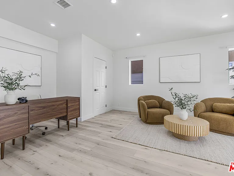 18202 Rancho St — Photo 11