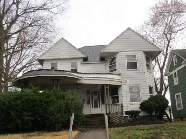 435 S McKinley Ave, Alliance, OH 44601