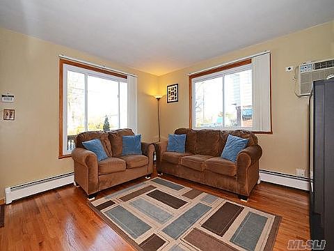 3rd image of 516 Maitland St