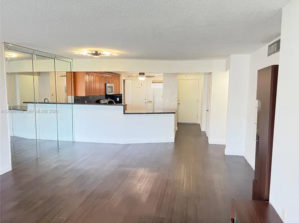 1770 NE 191st St, Miami, FL