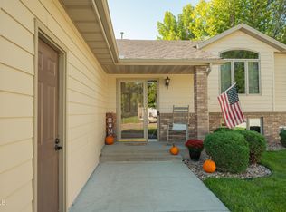 449 Napa Loop, Bismarck, ND 58504