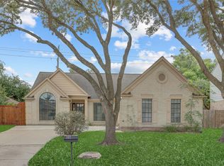 307 E Sutton Sq, Stafford, TX 77477