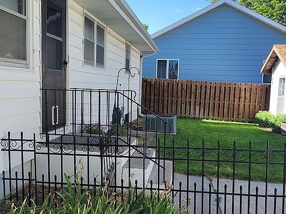 2nd image of 2408 N Howard Ave