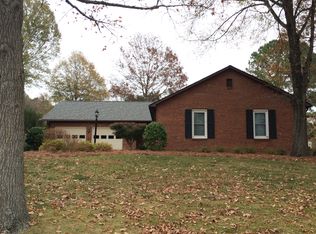 11301 Five Cedars Rd, Charlotte, NC 28226