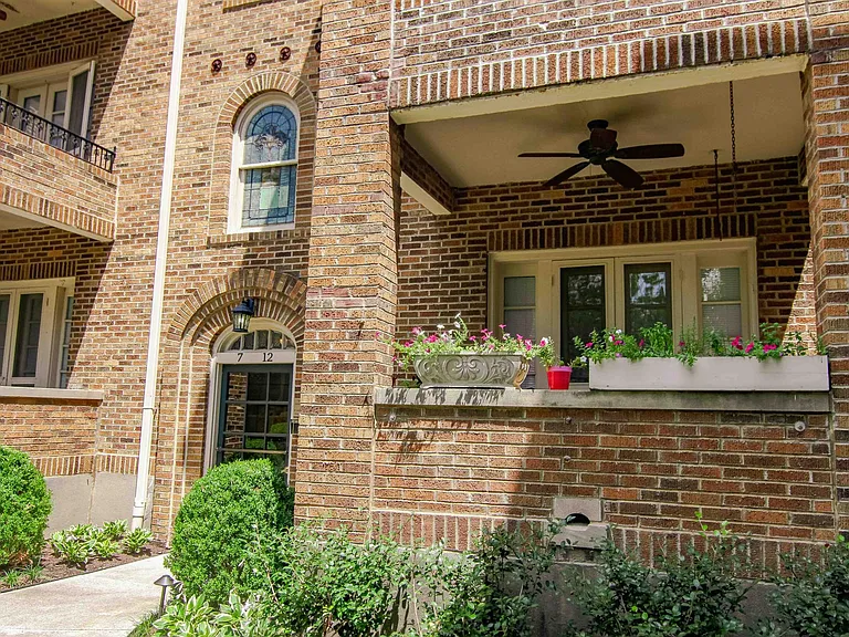 The Gilmore Apartments — Photo 49