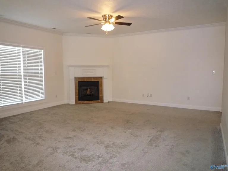 16656 Bellewood Dr — Photo 2