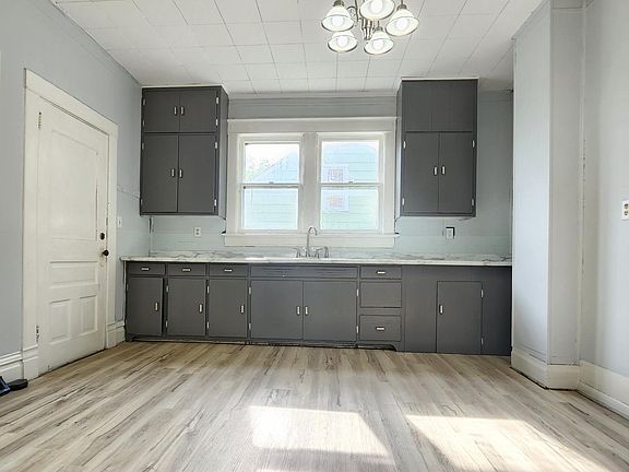 2nd image of 1439 Whitener St #1