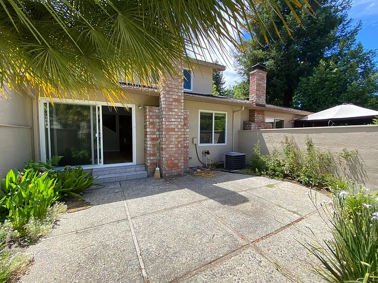 15 Tweed Ln — Photo 25